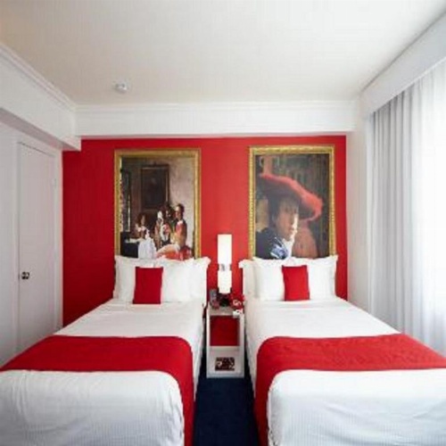 Red South Beach Hotel image 2